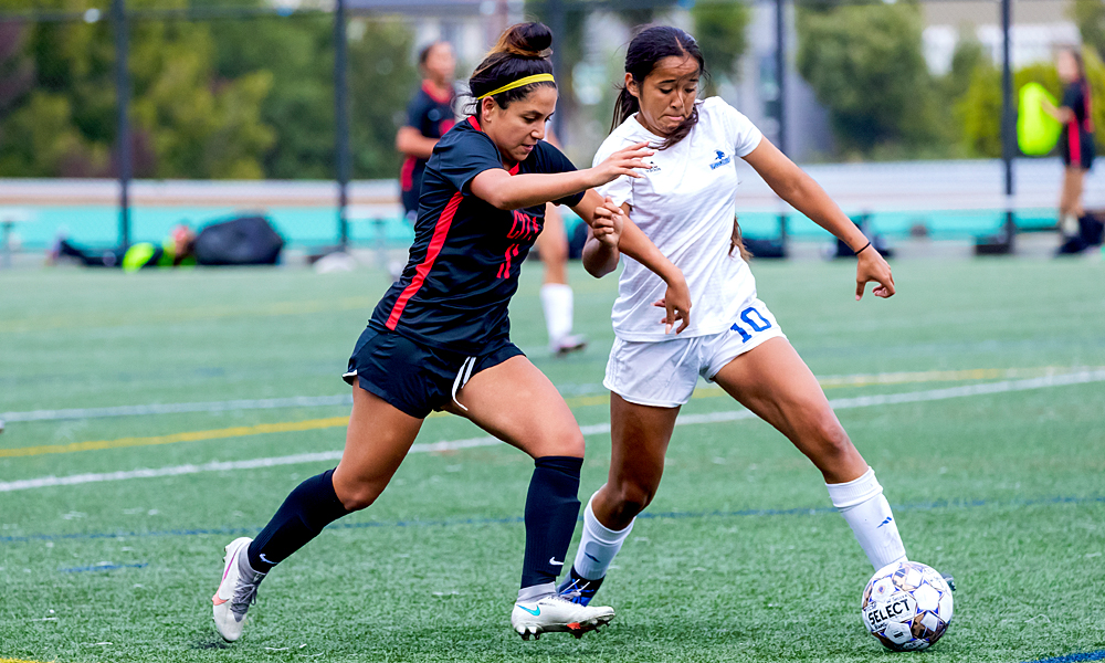 Leslie Murillo had three assists in the 4-0 win over Cerritos. (Photo by Eric Sun)
