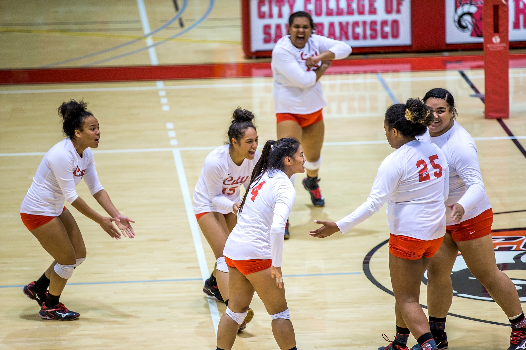 CCSF celebrates score against Gavilan